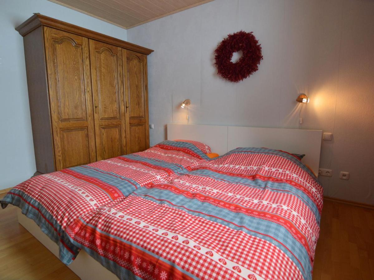 Villa Luxurious Farmhouse Near The Ski Area à Hellenthal Extérieur photo