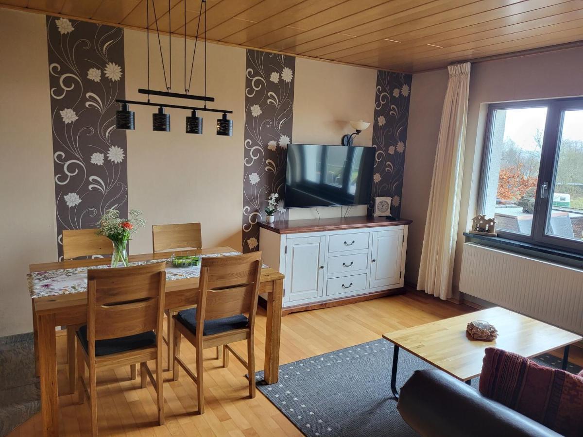 Villa Luxurious Farmhouse Near The Ski Area à Hellenthal Extérieur photo